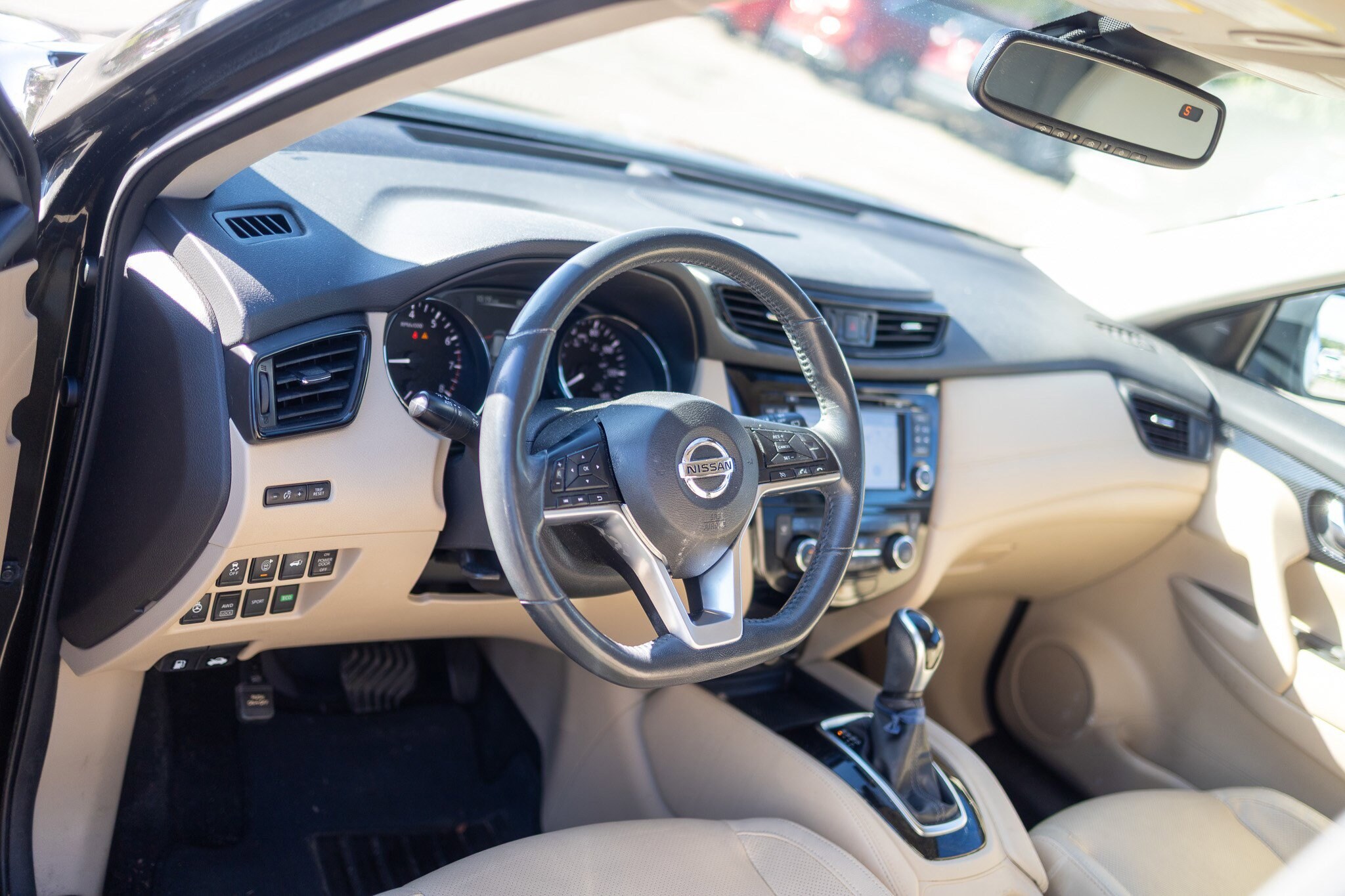 2017 Nissan Rogue SL photo 4