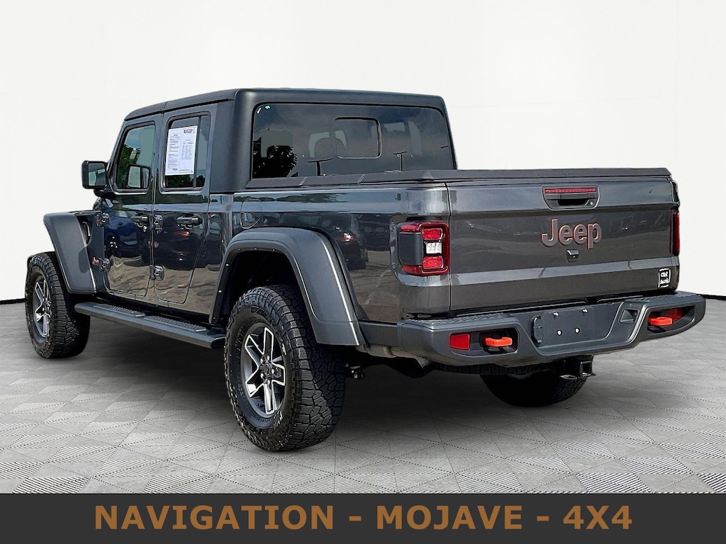 Used 2024 Jeep Gladiator Mojave Truck Crew Cab