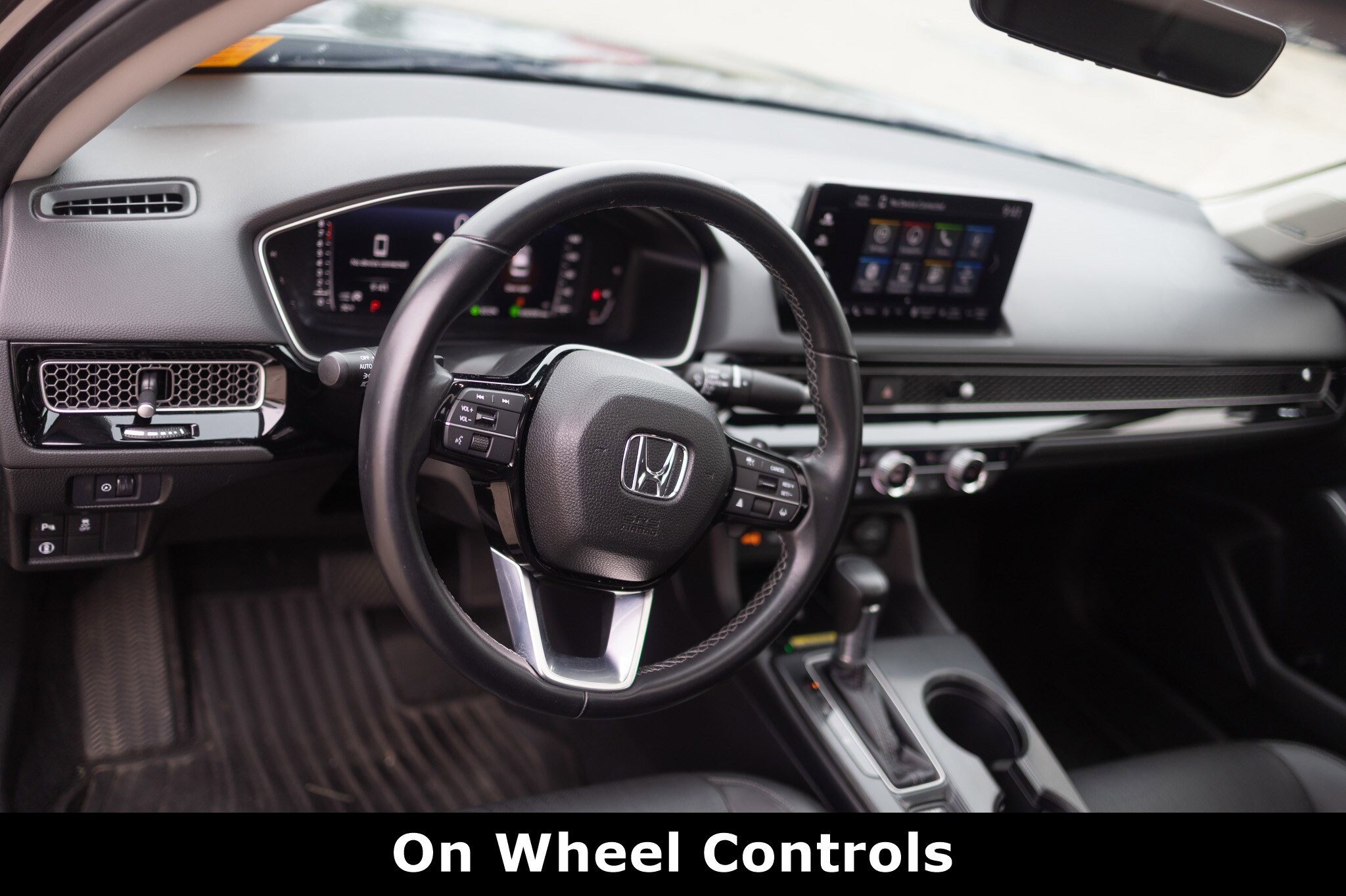 2024 Honda Civic Touring photo 3