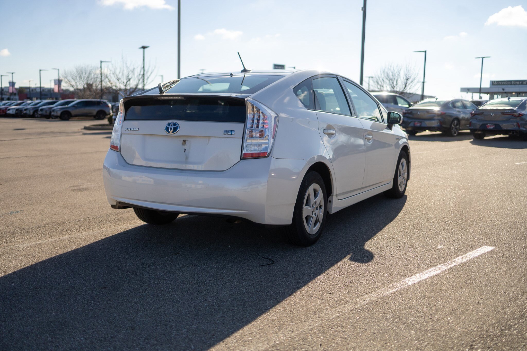 2010 Toyota Prius Two photo 3