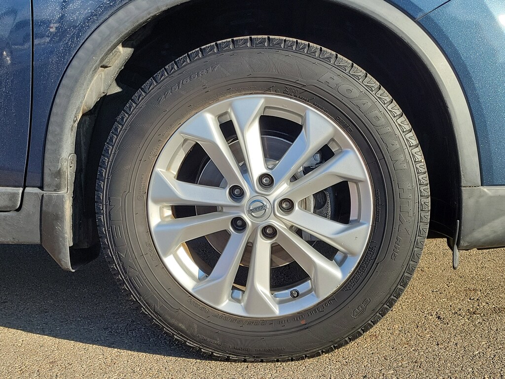 Used 2016 Nissan Rogue SV SUV