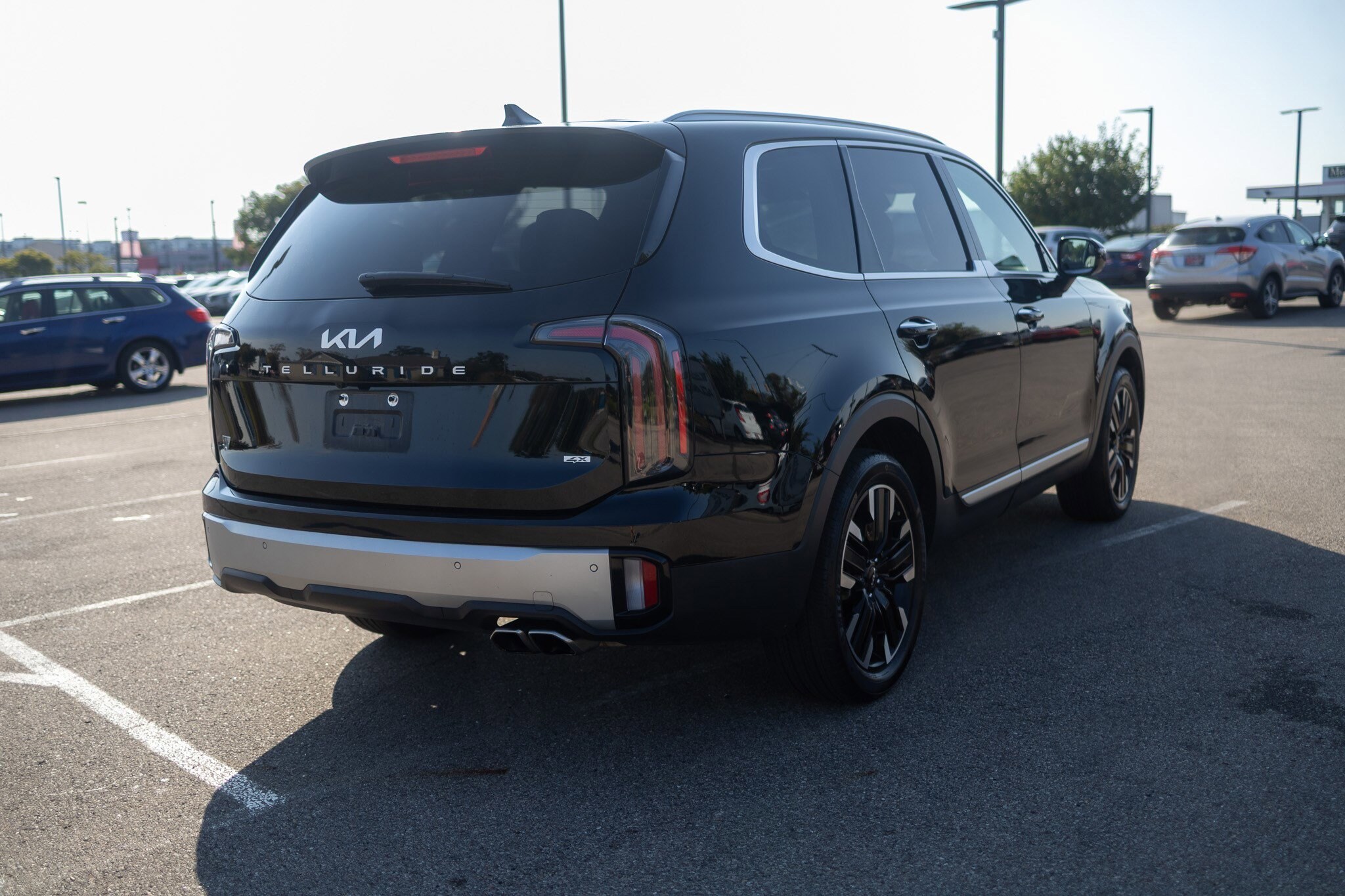 2023 Kia Telluride SX photo 3