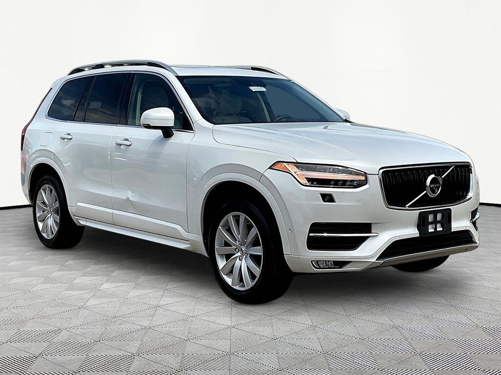 Used 2018 Volvo XC90 T6 AWD Momentum (7 Passenger) SUV