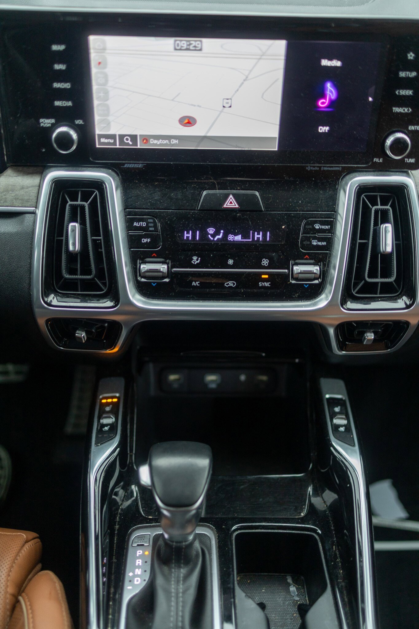 2023 Kia Sorento X-Line SX Prestige photo 3