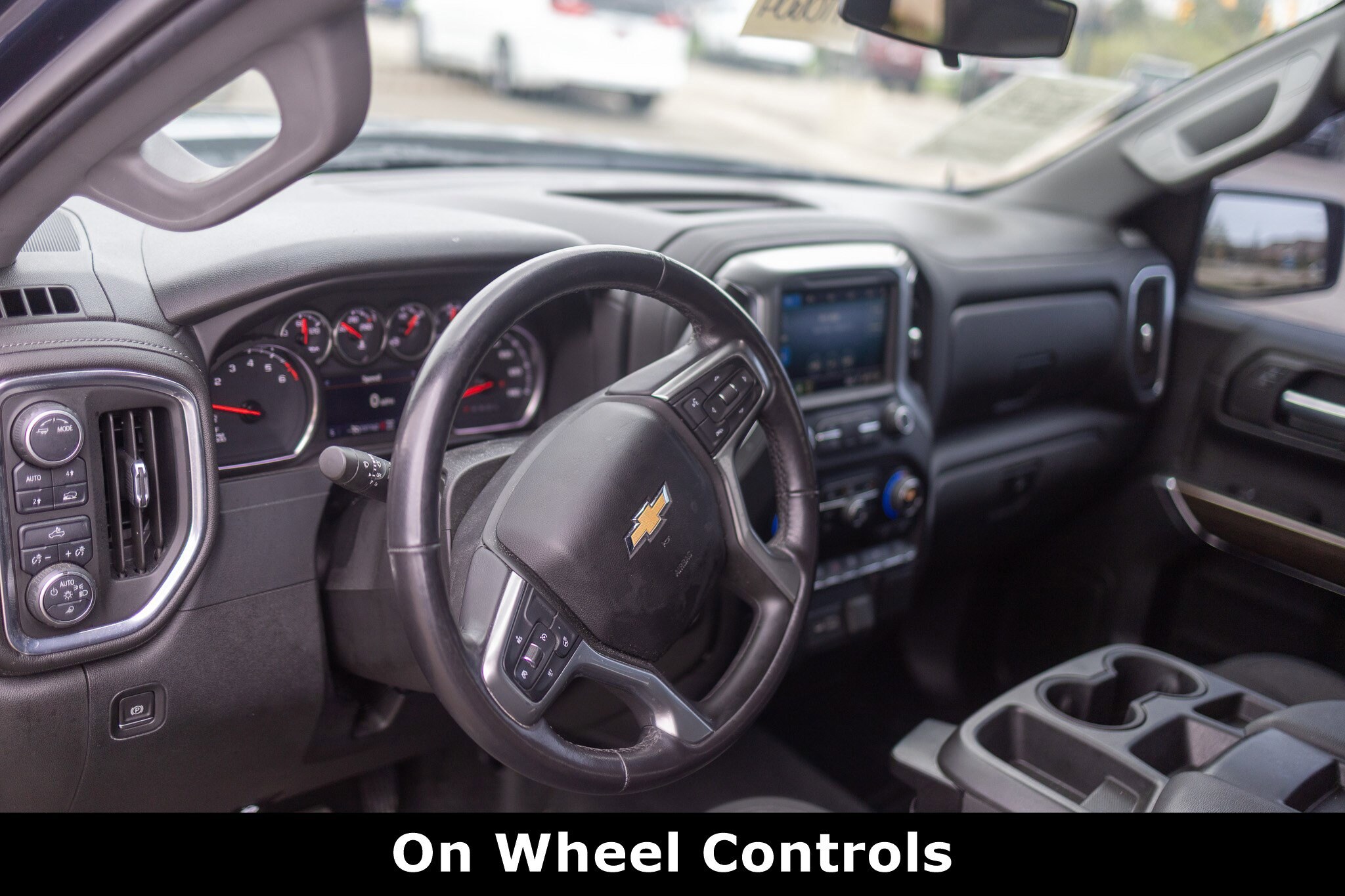 2021 Chevrolet Silverado 1500 LT photo 4
