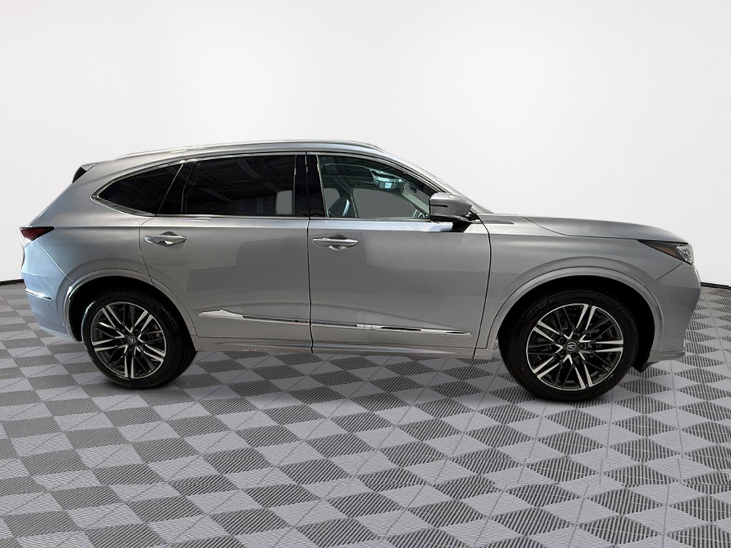 2026 Acura MDX SH-AWD Advance photo 2