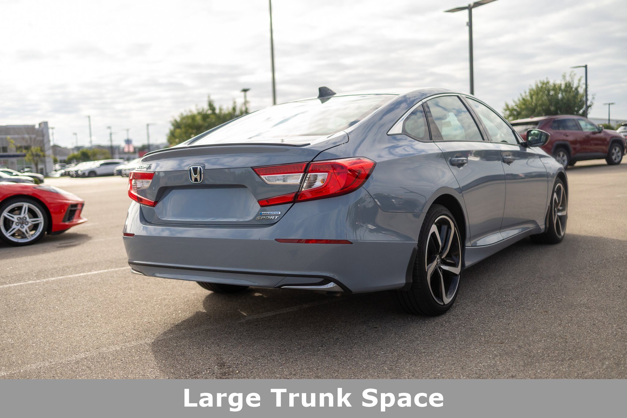 2022 Honda Accord Hybrid Sport photo 3
