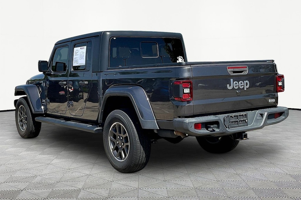 Used 2020 Jeep Gladiator Overland Truck Crew Cab
