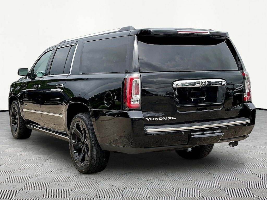 Used 2018 GMC Yukon XL Denali SUV