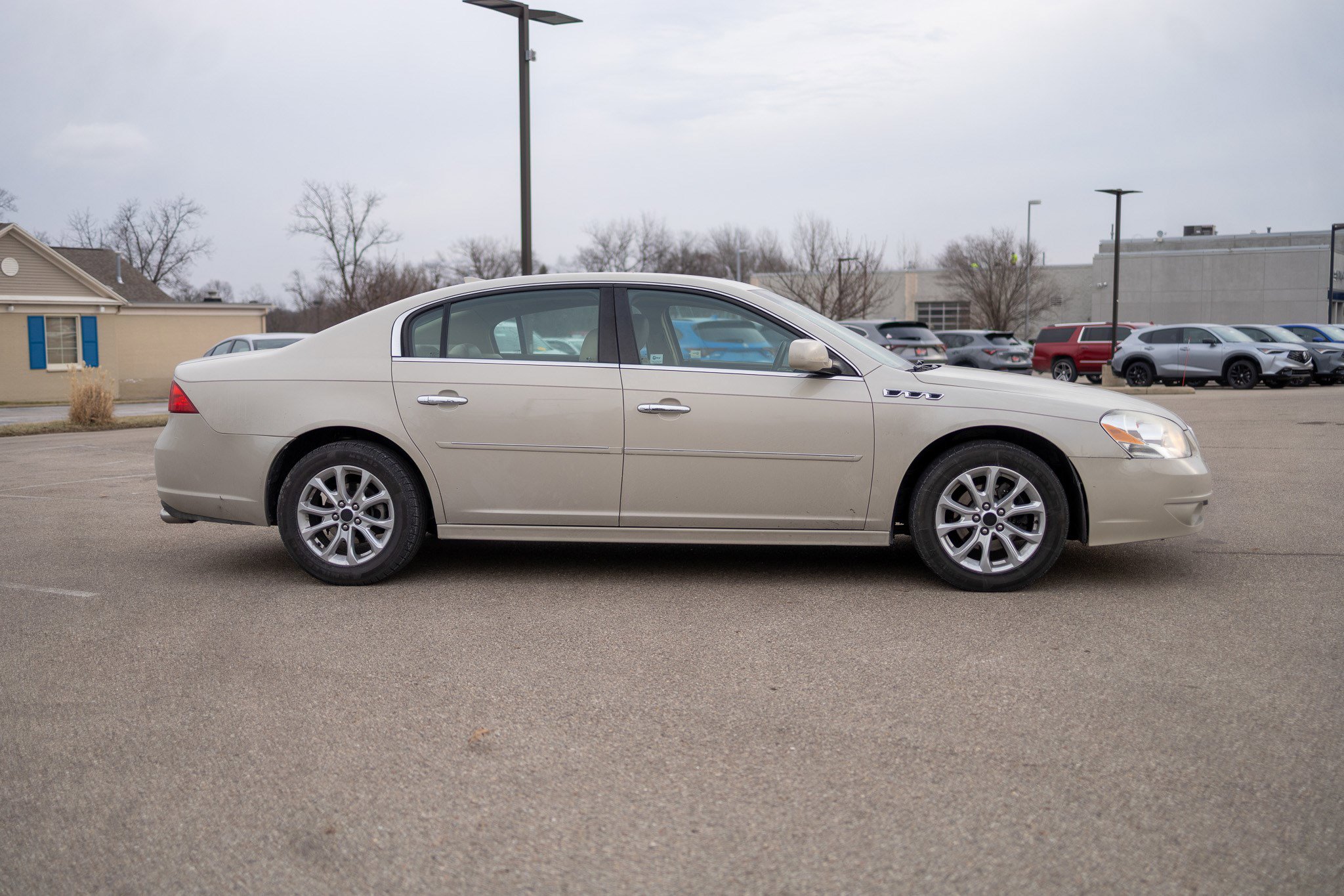 Used 2011 Buick Lucerne CXL Premium with VIN 1G4HJ5EM2BU143340 for sale in Centerville, OH