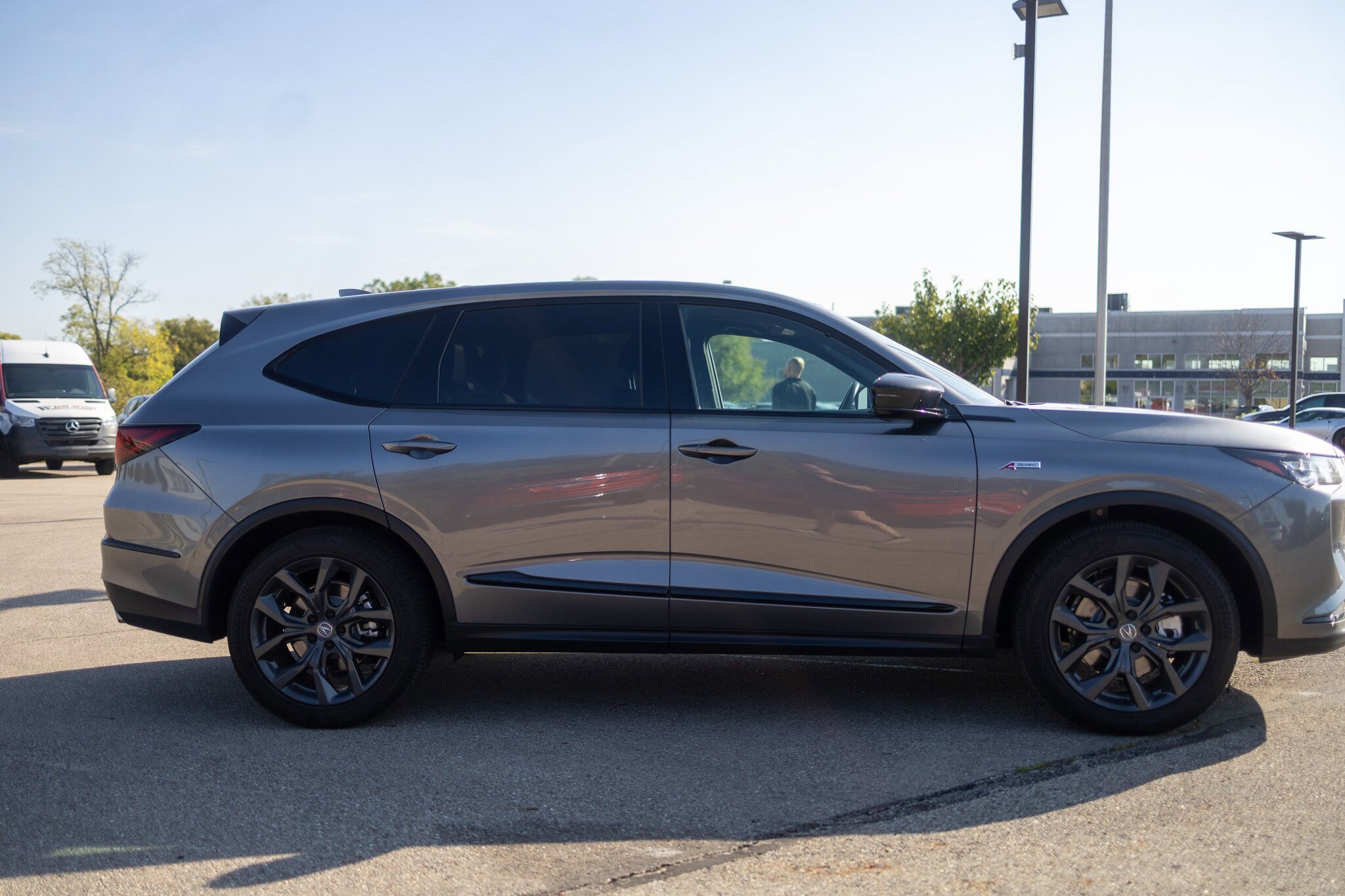 2023 Acura MDX SH-AWD A-Spec photo 2