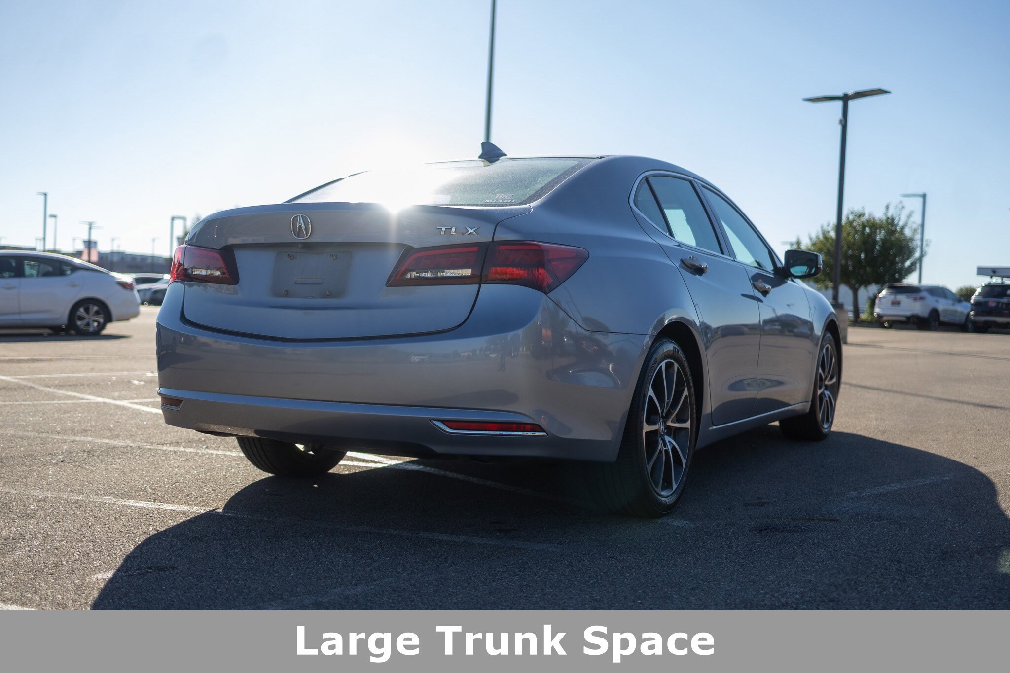 2015 Acura TLX Technology photo 3
