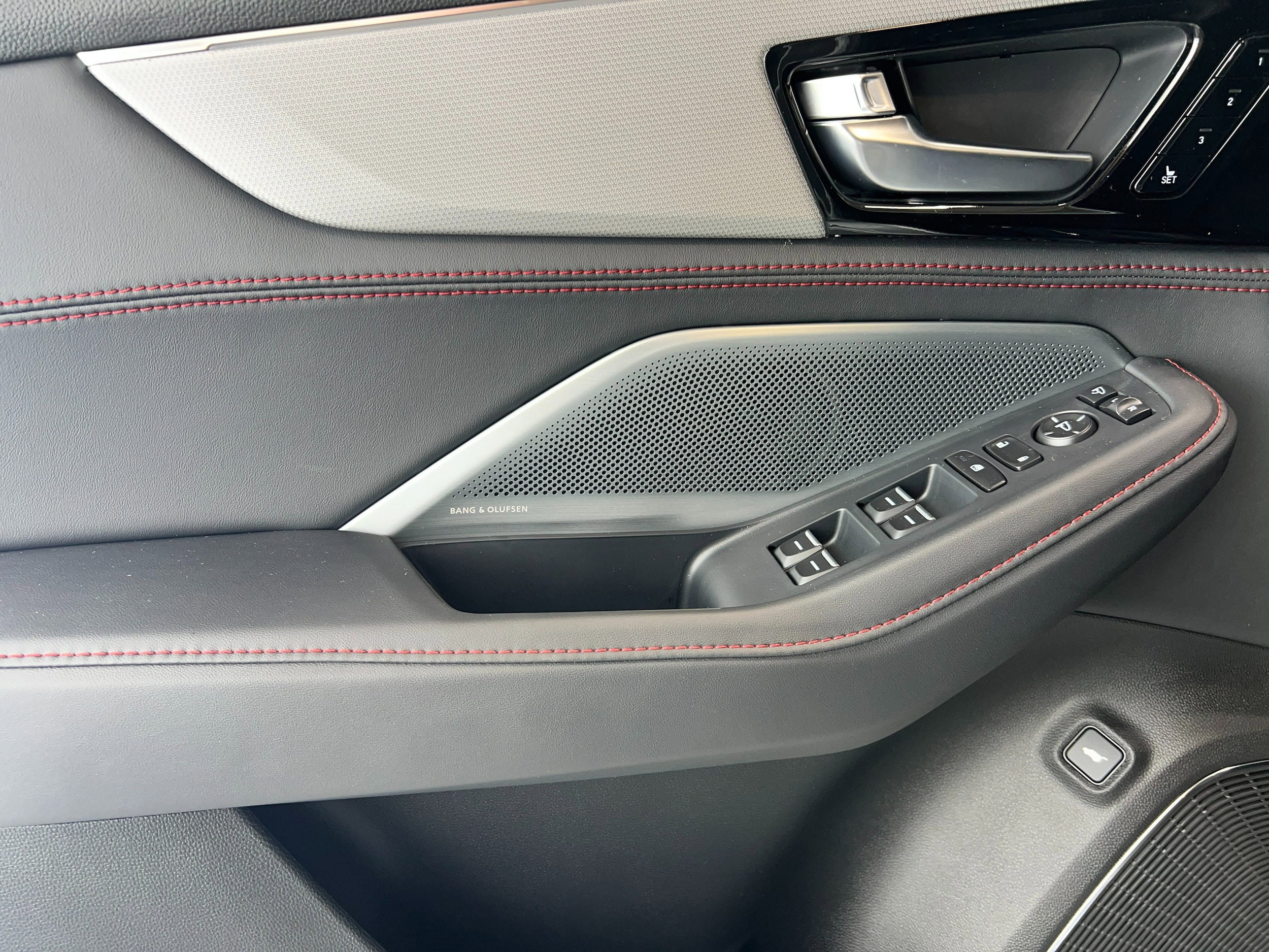 2026 Acura MDX A-Spec Package - Photo 24
