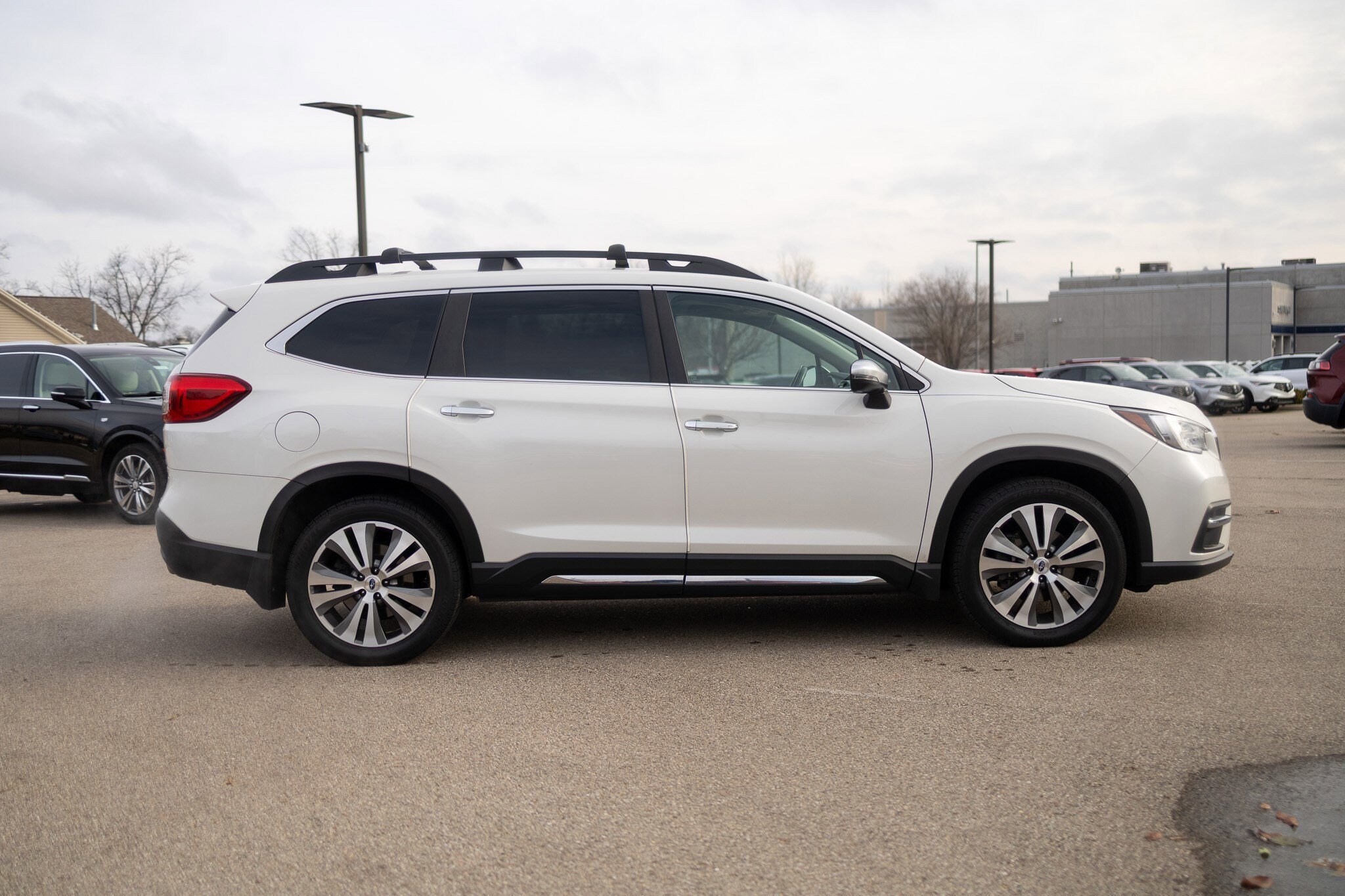 2020 Subaru Ascent Touring photo 2