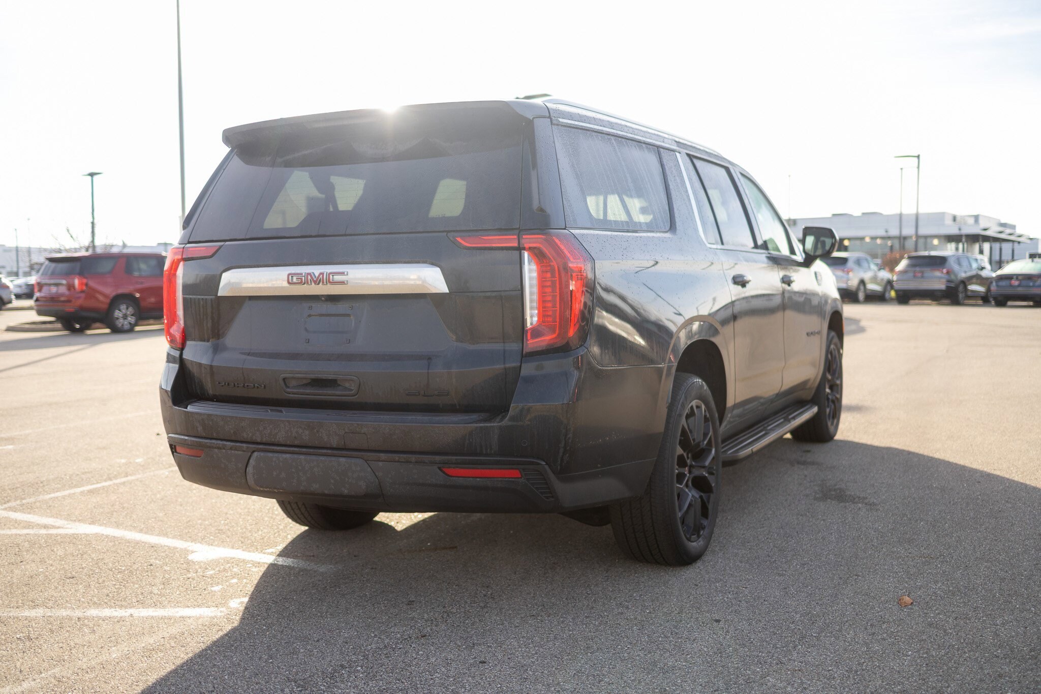 2023 Gmc Yukon XL SLE photo 3