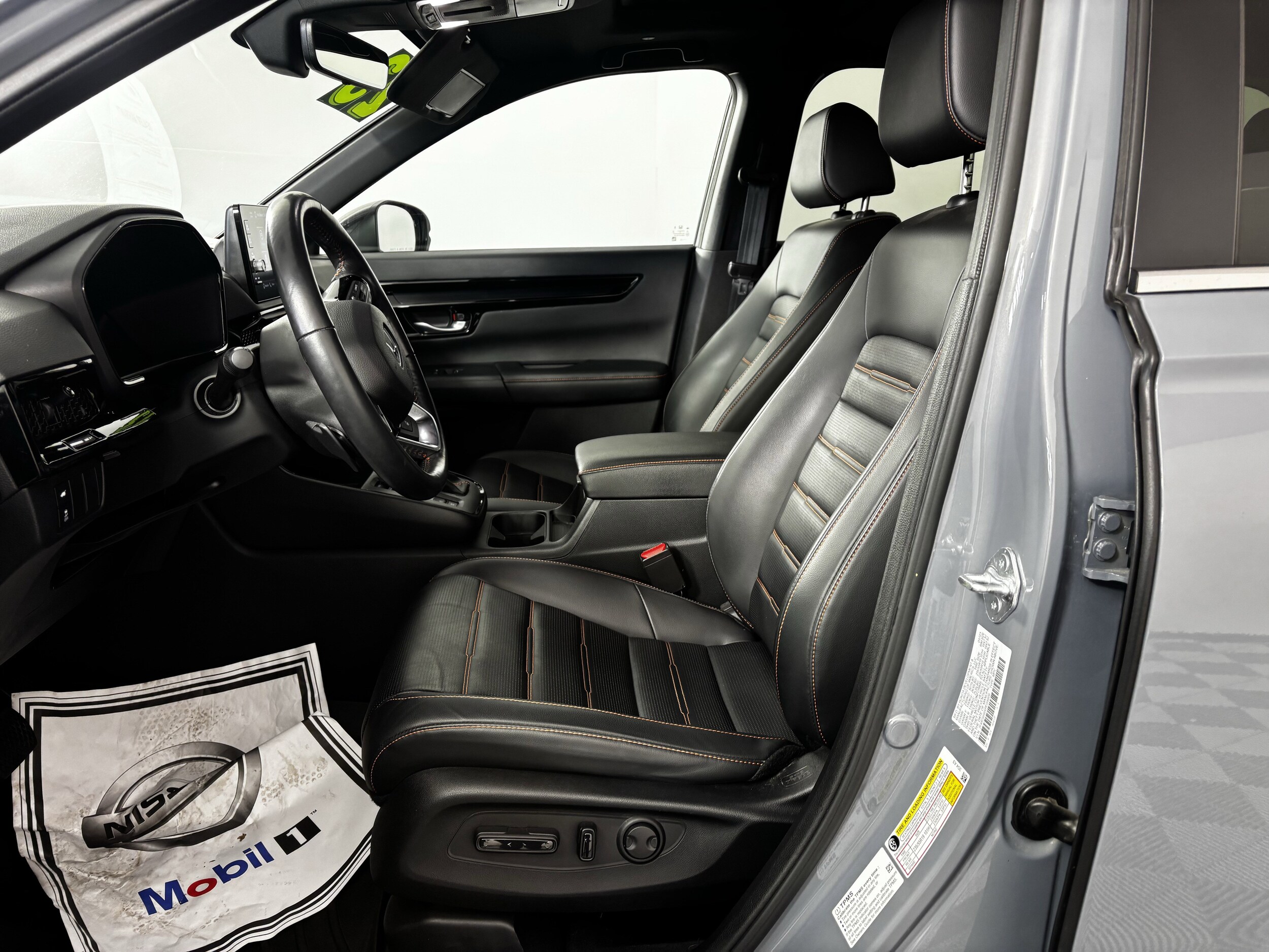 2023 Honda CR-V Hybrid Sport Touring photo 3