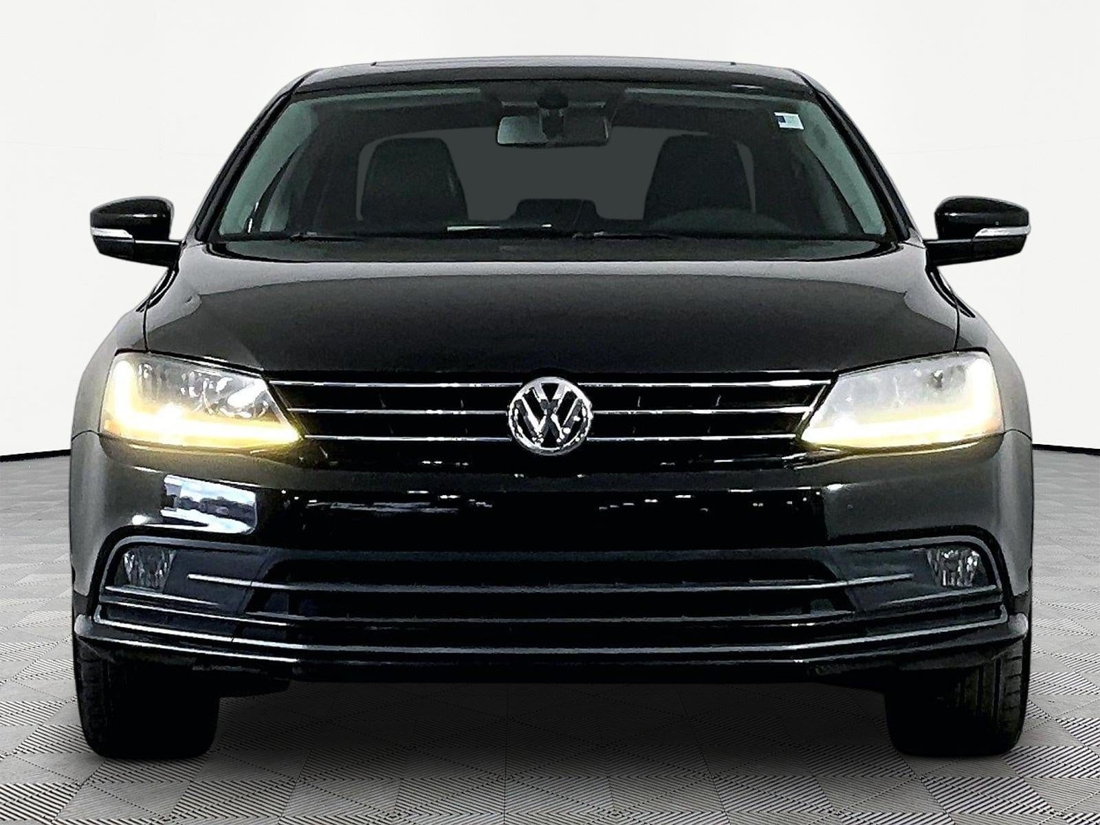 Used 2017 Volkswagen Jetta SEL with VIN 3VWL17AJ5HM390058 for sale in Fairfield, OH