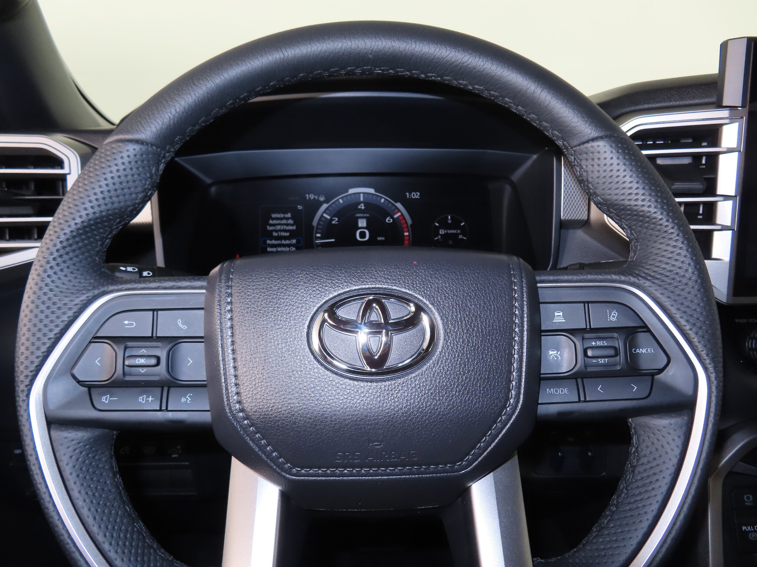 2025 Toyota Tundra Limited - Photo 27