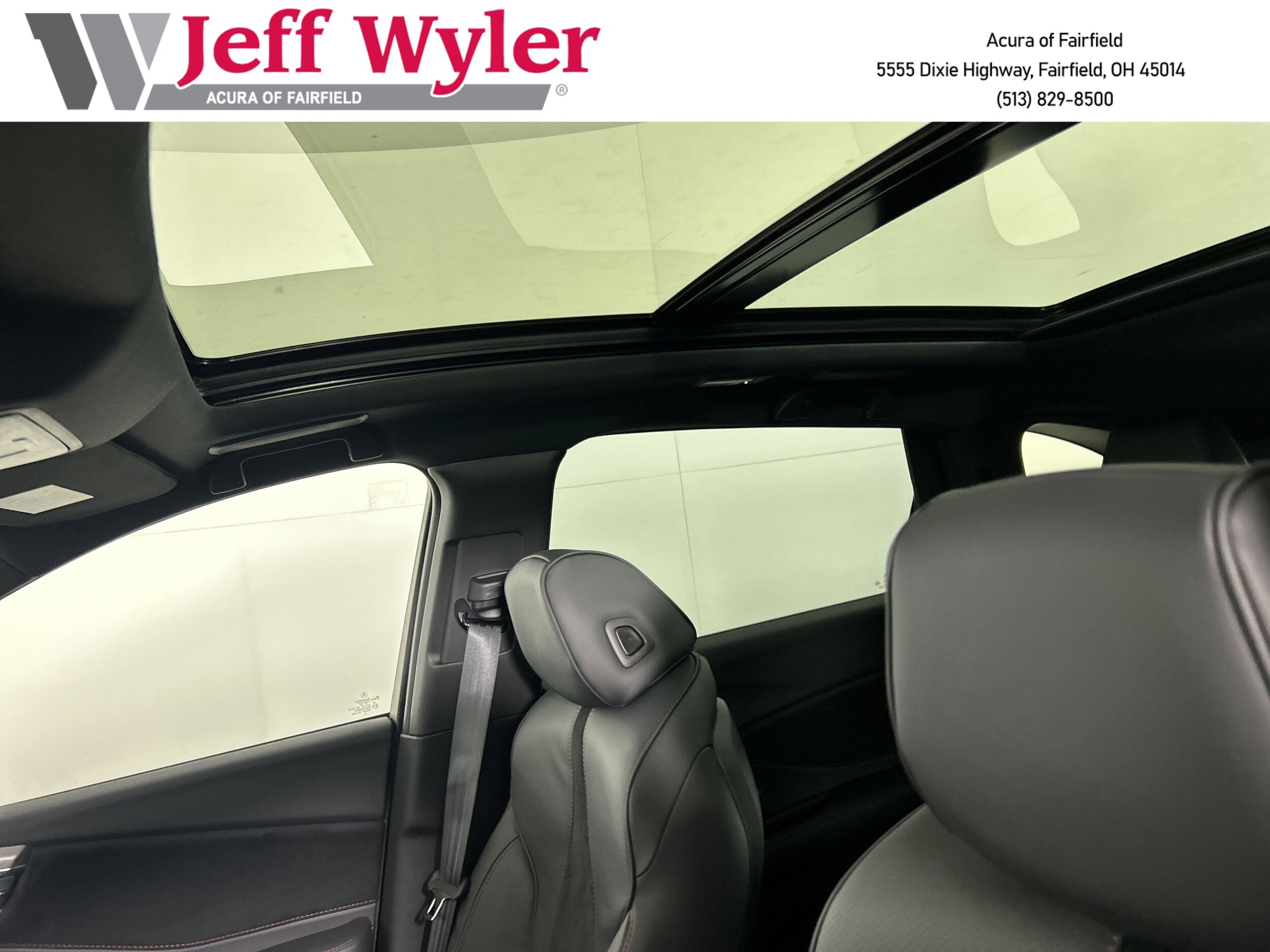 2025 Acura RDX A-Spec Package - Photo 15