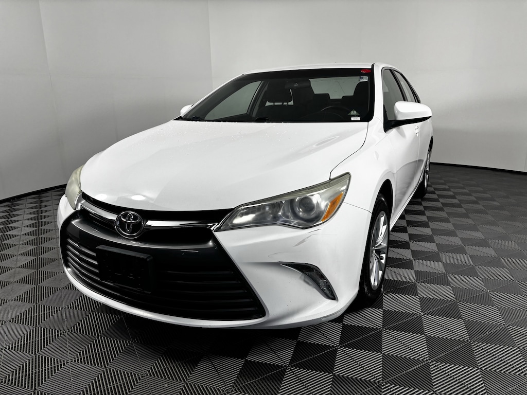 Used 2016 Toyota Camry LE Sedan