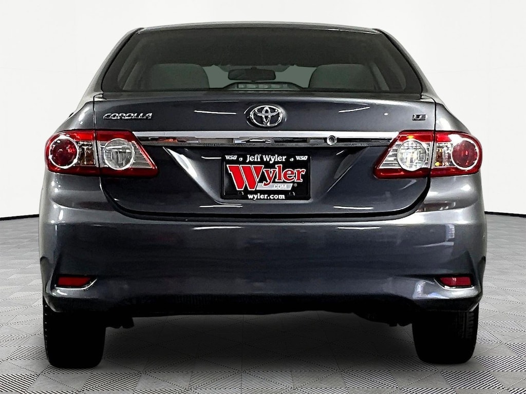 Used 2013 Toyota Corolla LE Sedan