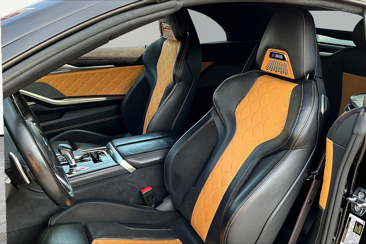 2023 BMW M8 Convertible Base - Photo 21