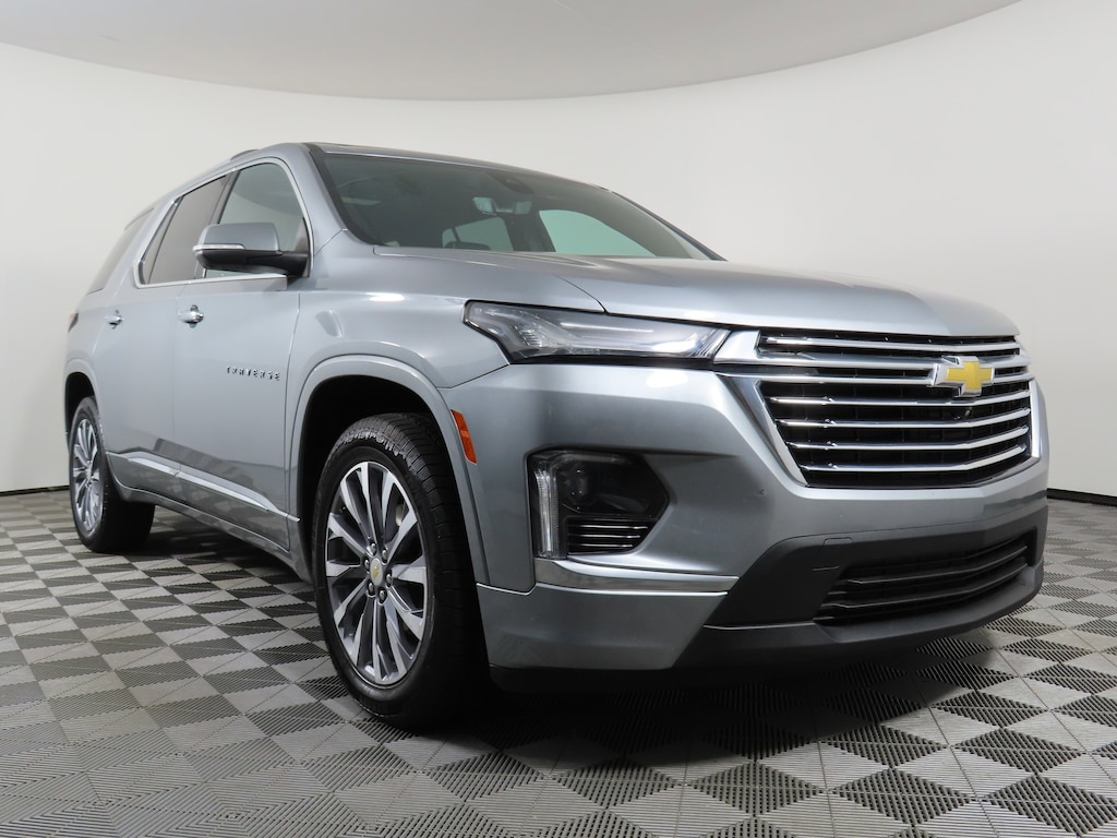 Used 2023 Chevrolet Traverse Premier SUV