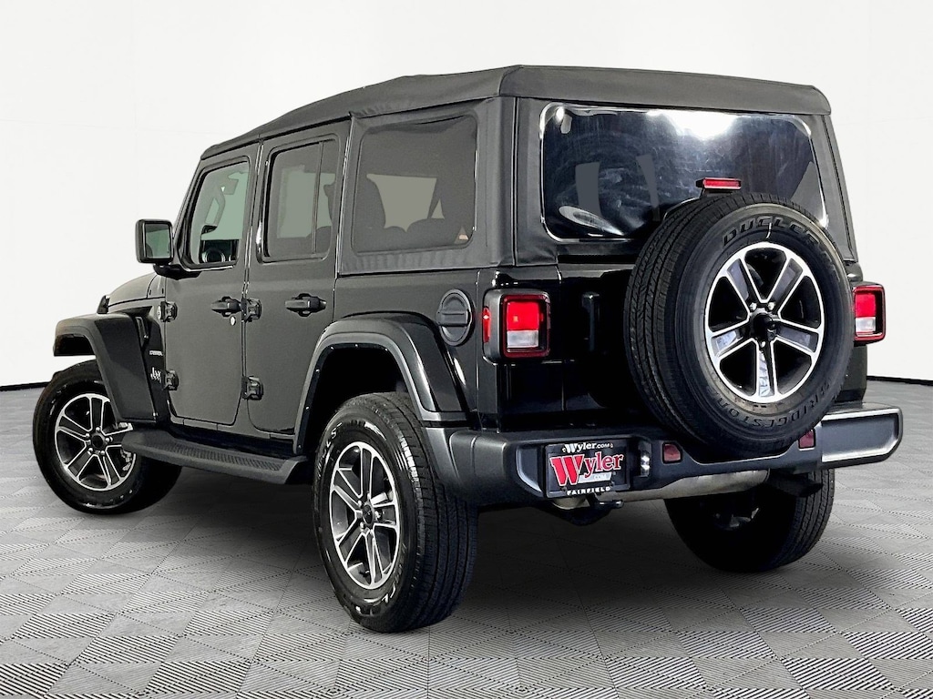 Used 2023 Jeep Wrangler 4-DOOR SAHARA 4X4 SUV