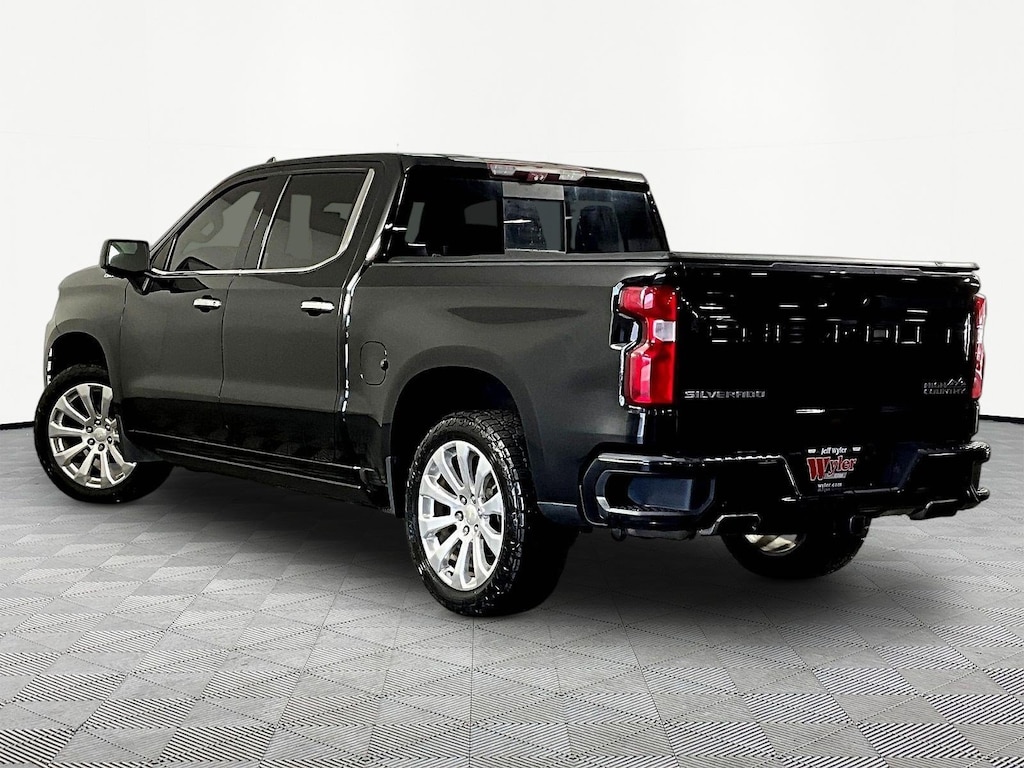 Used 2021 Chevrolet Silverado 1500 High Country Truck Crew Cab