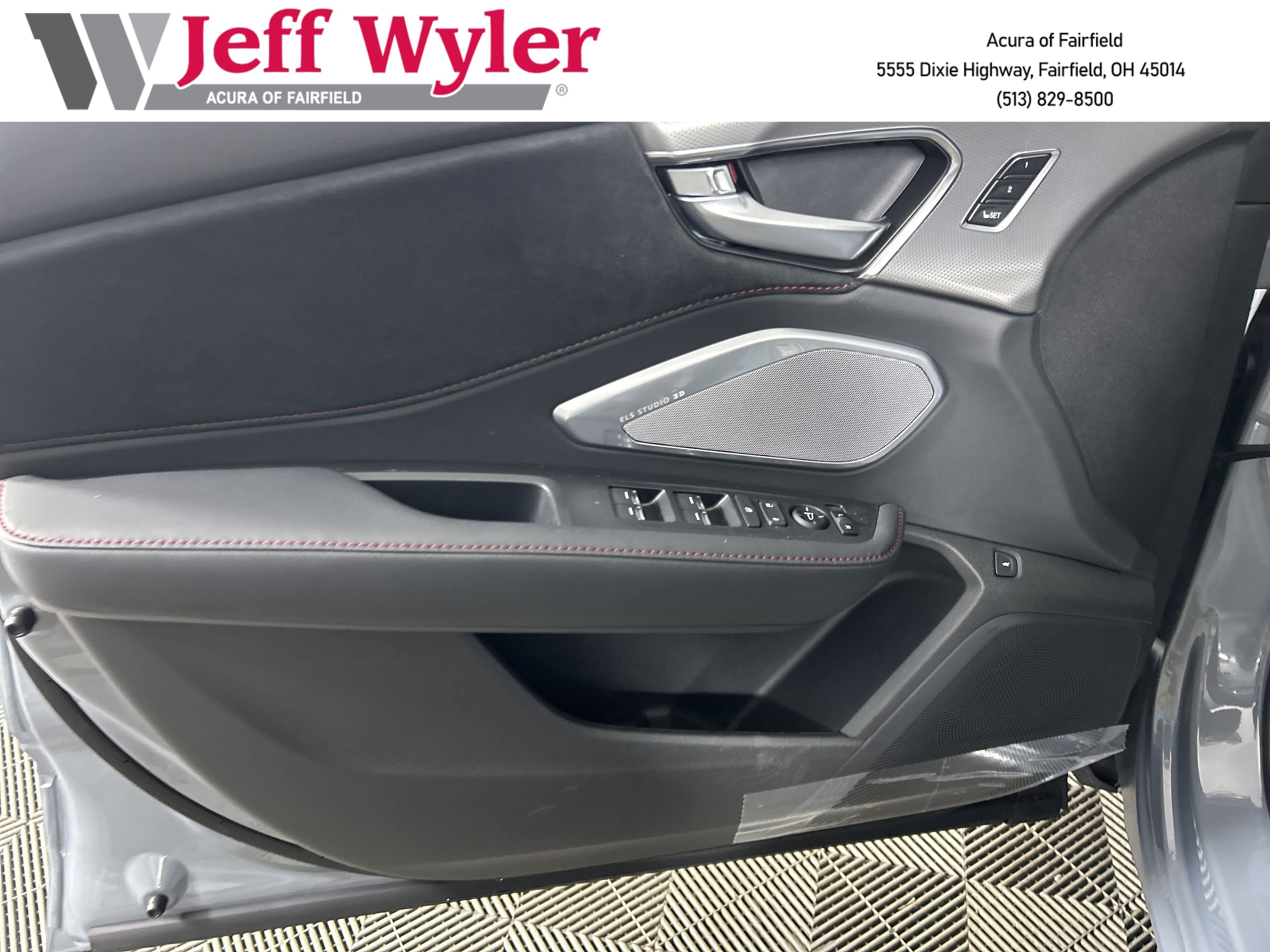 2025 Acura RDX A-Spec Package - Photo 18