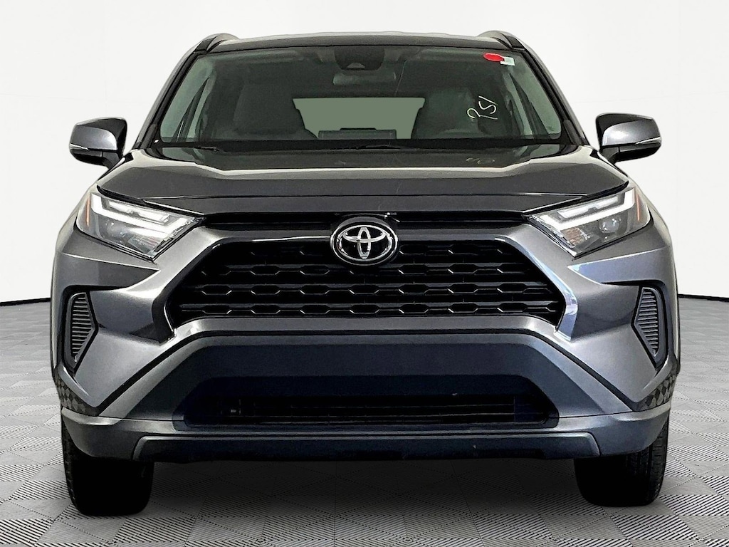 Used 2022 Toyota RAV4 XLE SUV