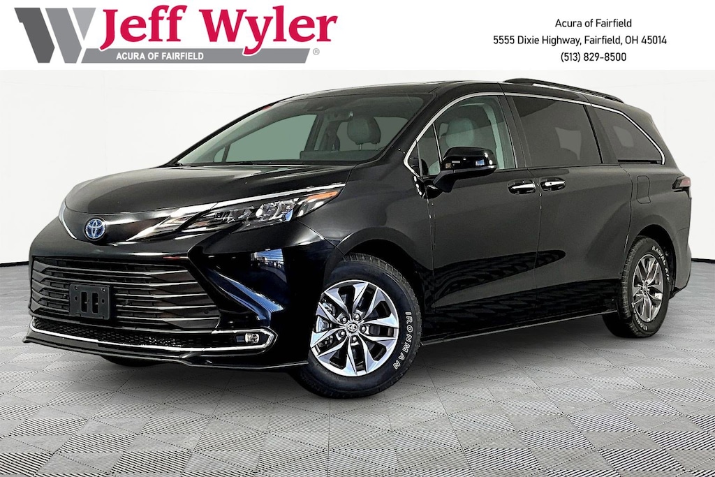 Used 2024 Toyota Sienna XLE 8 Passenger Van Passenger Van