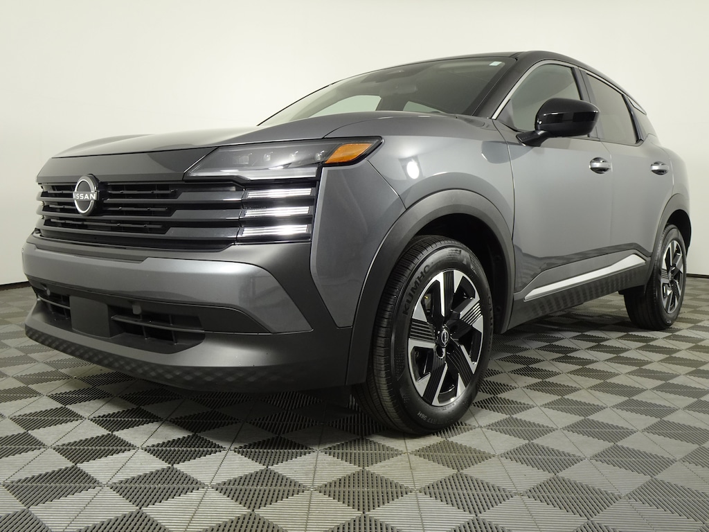 Used 2025 Nissan Kicks SV SUV