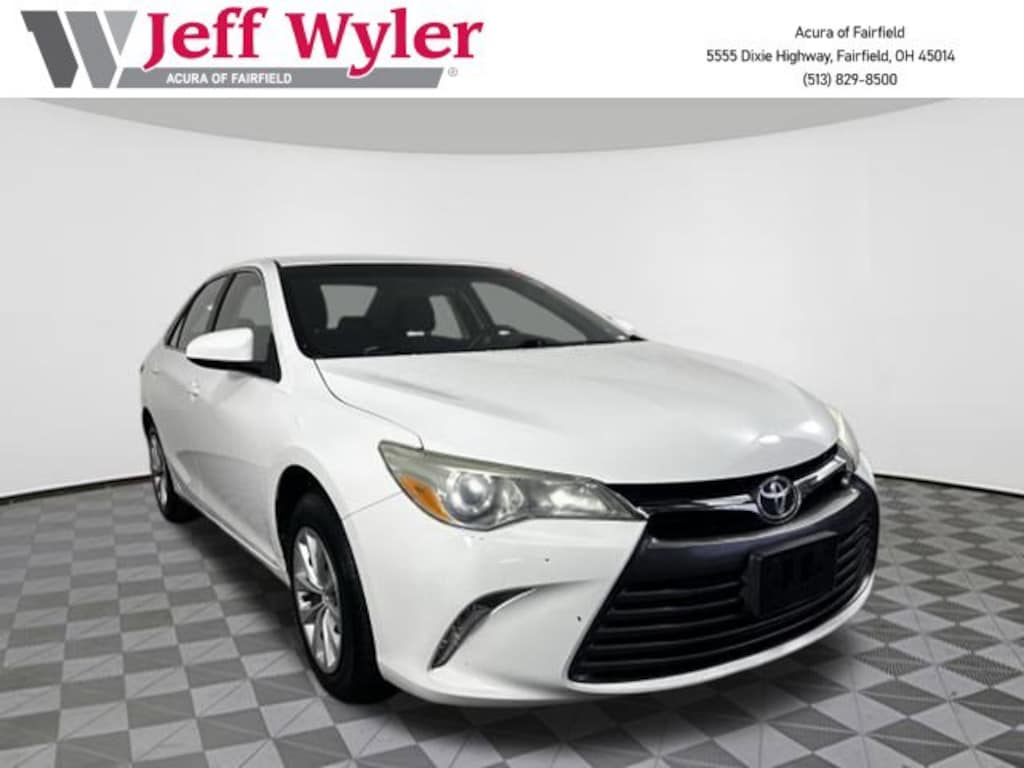 Used 2016 Toyota Camry LE Sedan