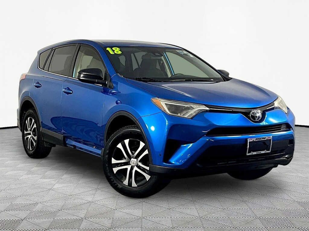 Used 2018 Toyota RAV4 LE SUV
