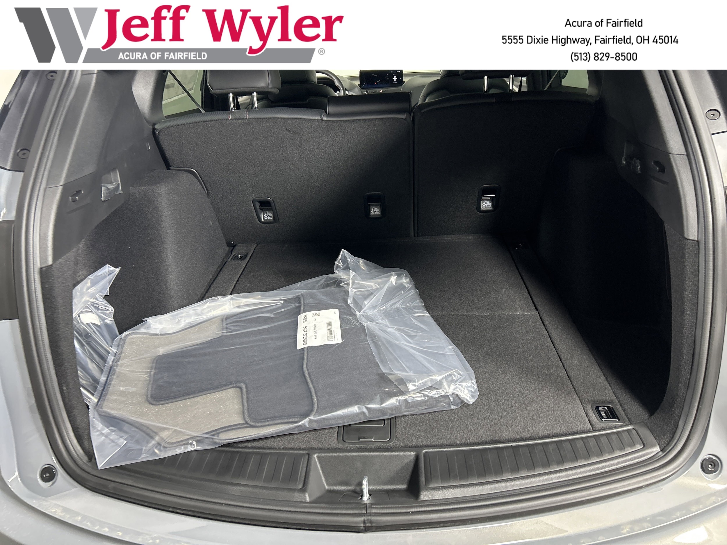 2025 Acura RDX A-Spec Package - Photo 9