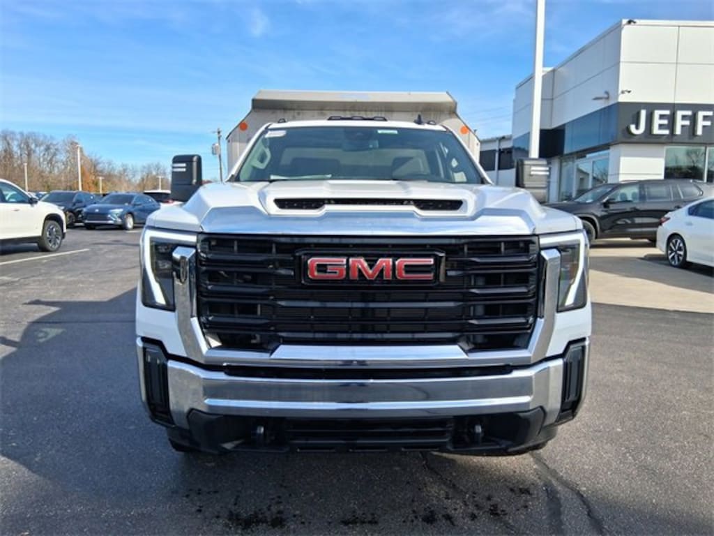 New 2025 GMC Sierra 3500 HD Chassis Cab Pro Truck