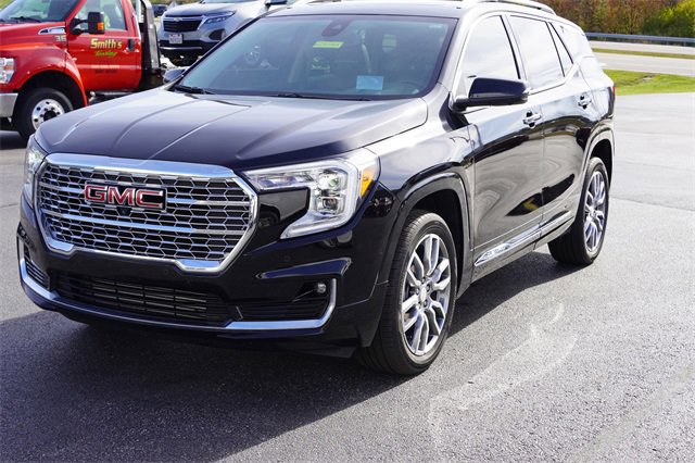2024 Gmc Terrain Denali photo 3