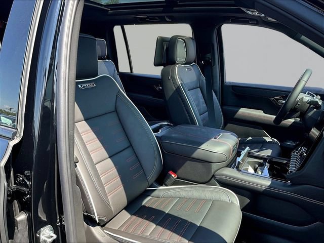 2026 GMC Yukon XL AT4 Ultimate - Photo 18