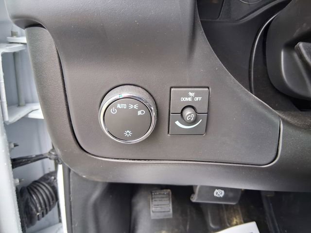 2025 GMC Savana Cargo Work Van - Photo 20