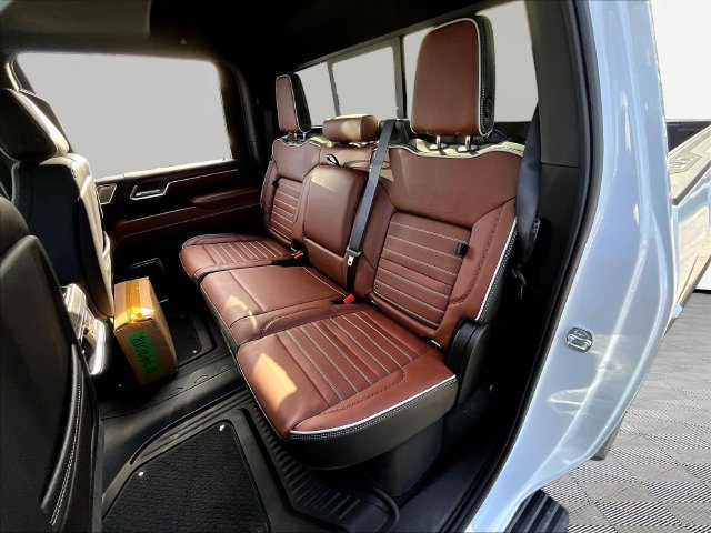 2026 GMC Sierra 2500HD Denali Ultimate - Photo 17