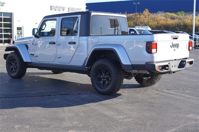 2022 Jeep Gladiator Willys photo 4