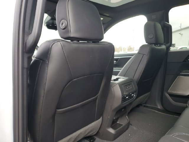 2025 GMC Sierra EV Denali - Photo 29