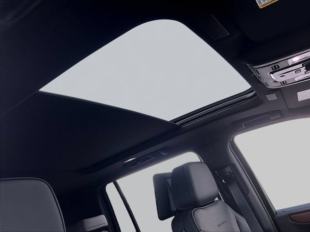 2026 GMC Yukon XL Denali - Photo 12