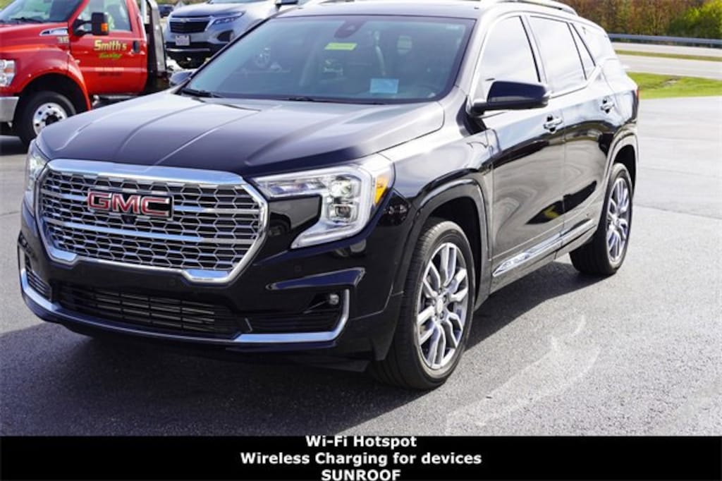 Used 2024 GMC Terrain SUV