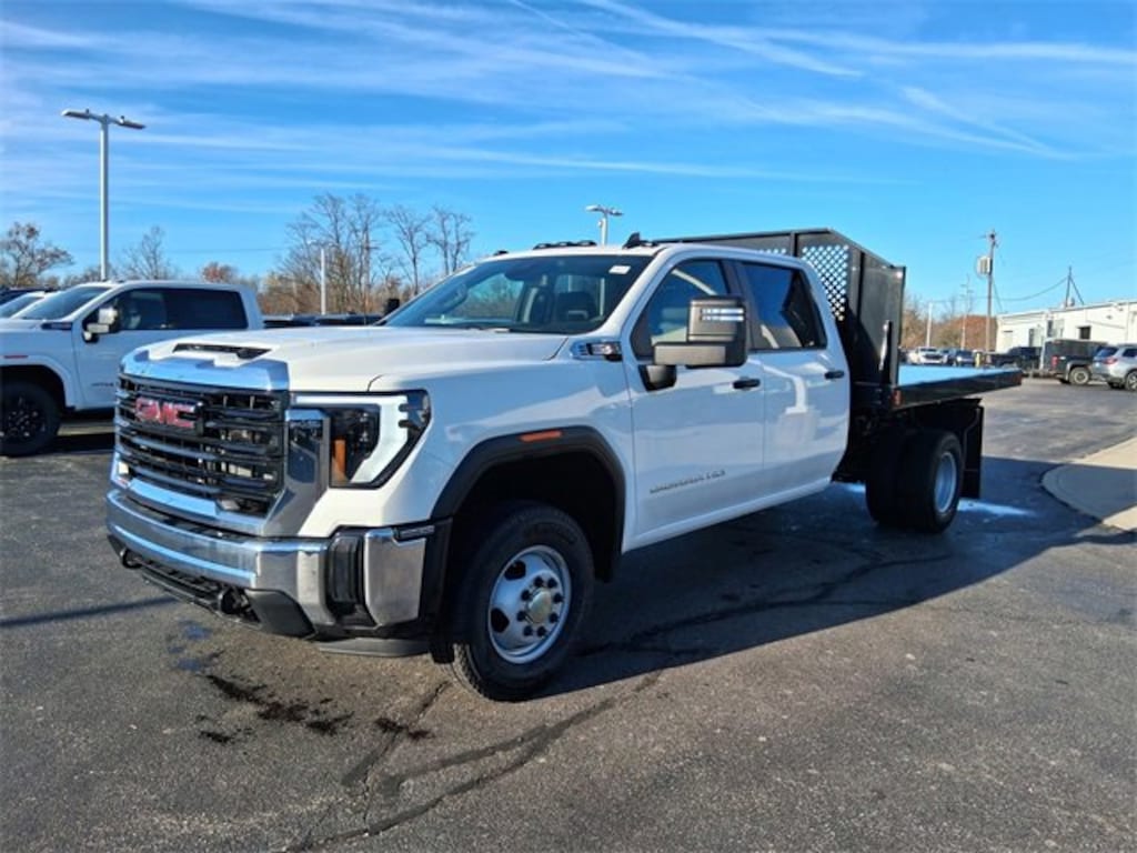 New 2025 GMC Sierra 3500 HD Chassis Cab Pro Truck