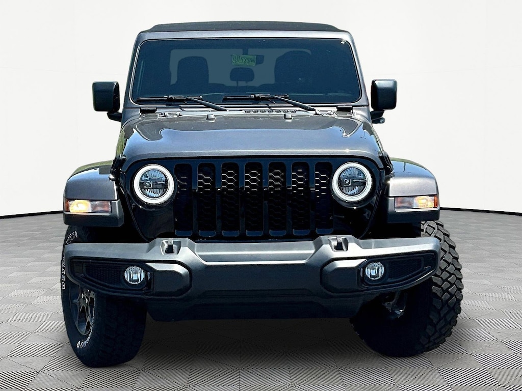 Used 2023 Jeep Gladiator Truck Crew Cab