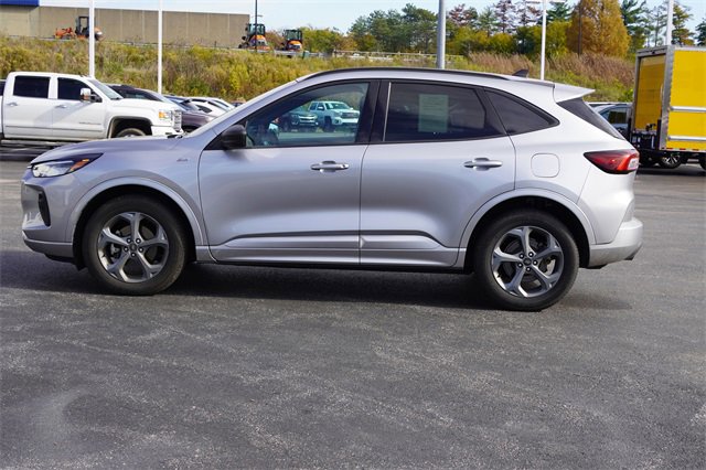 2024 Ford Escape ST-Line photo 3