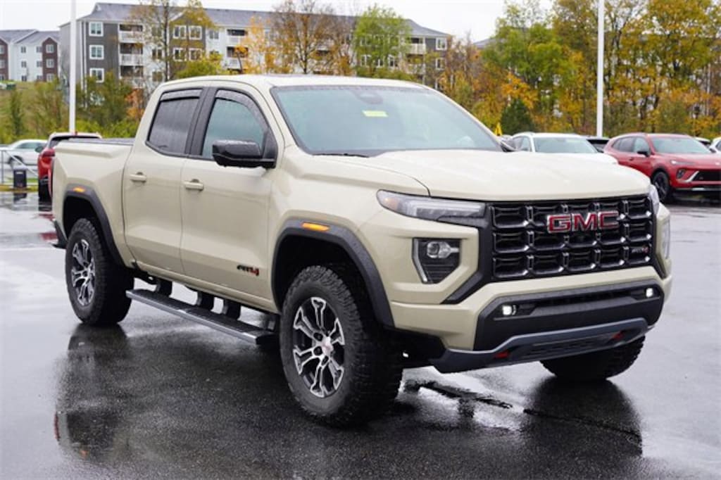 Used 2024 GMC Canyon  Truck Crew Cab