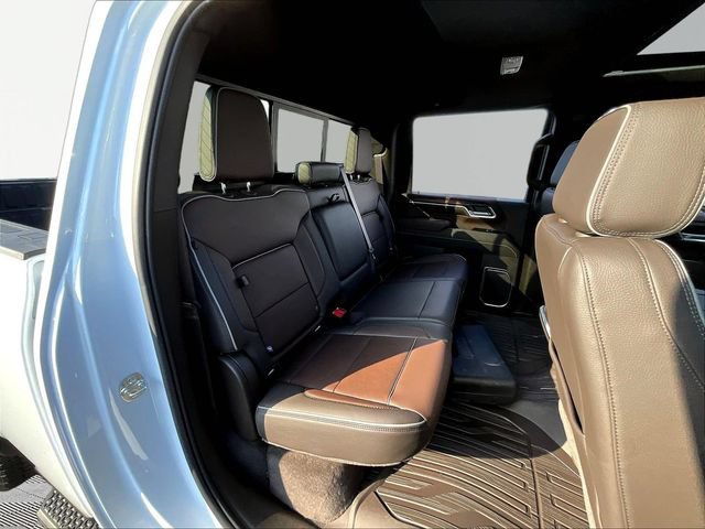 2026 GMC Sierra 3500HD Denali - Photo 18